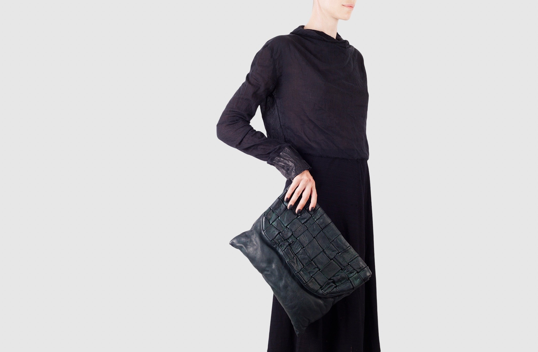 NM1081B