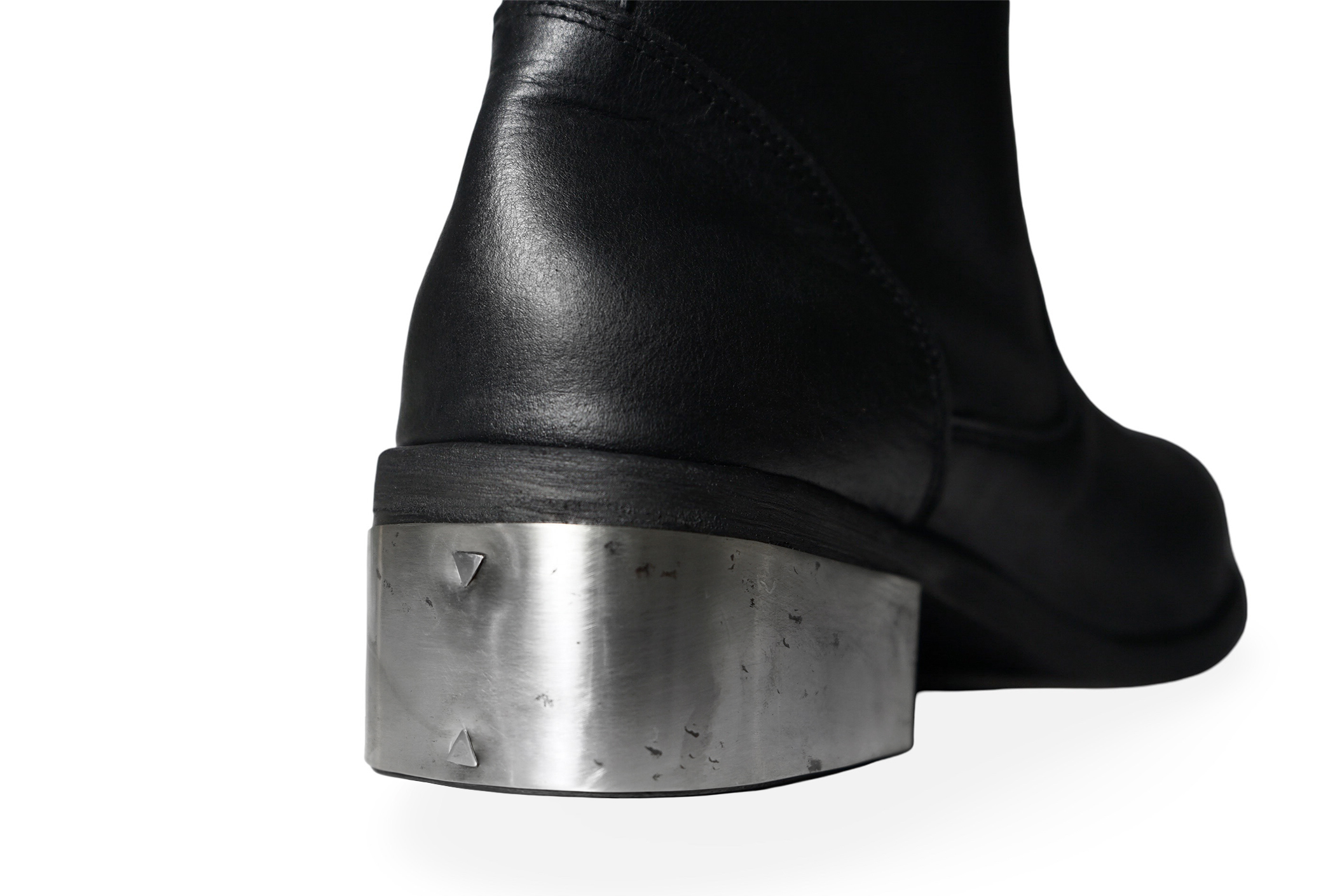 Untitled-1_0004_Background.jpg_0004_IMG_9896